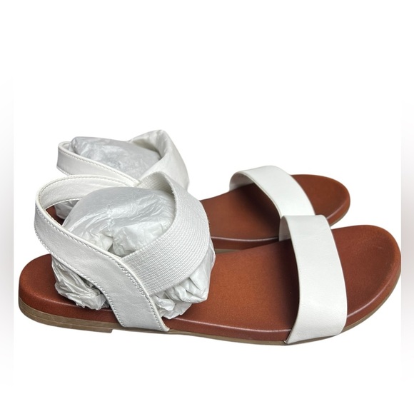 NIB Mia Cindi White Slip-on Sandals with Stretchy Straps 10 - Picture 4 of 7